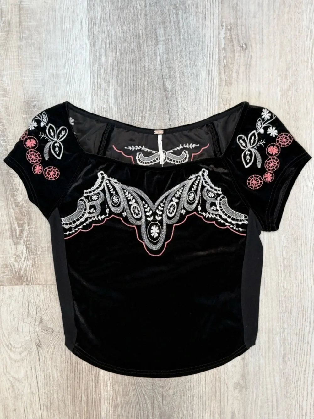Free People Party Train Black Embroidered Velvet Scoop Neck Top Women’s Size S